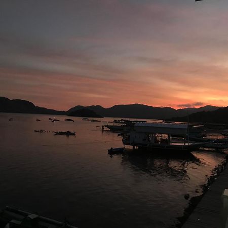 Ora Komodo Home Stay Exteriör bild